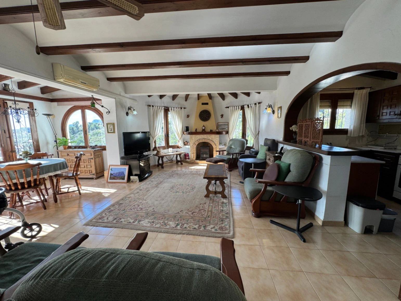 CH3392 - 3-Bedroom Villa between Moraira and Benissa with Sea Views for Renovation