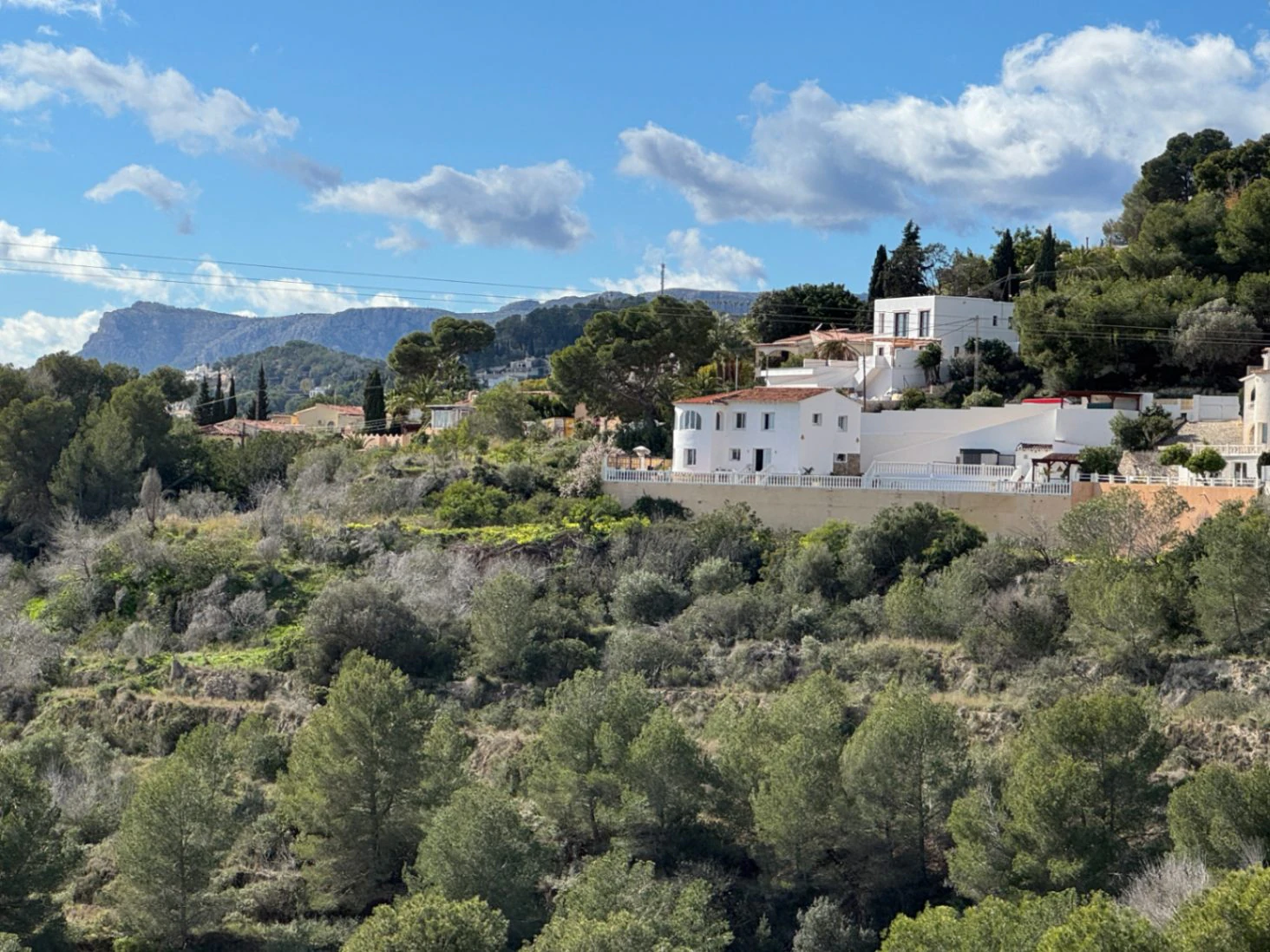 CH3392 - 3-Bedroom Villa between Moraira and Benissa with Sea Views for Renovation