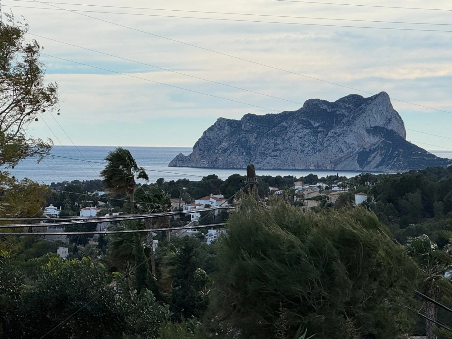 CH3392 - 3-Bedroom Villa between Moraira and Benissa with Sea Views for Renovation