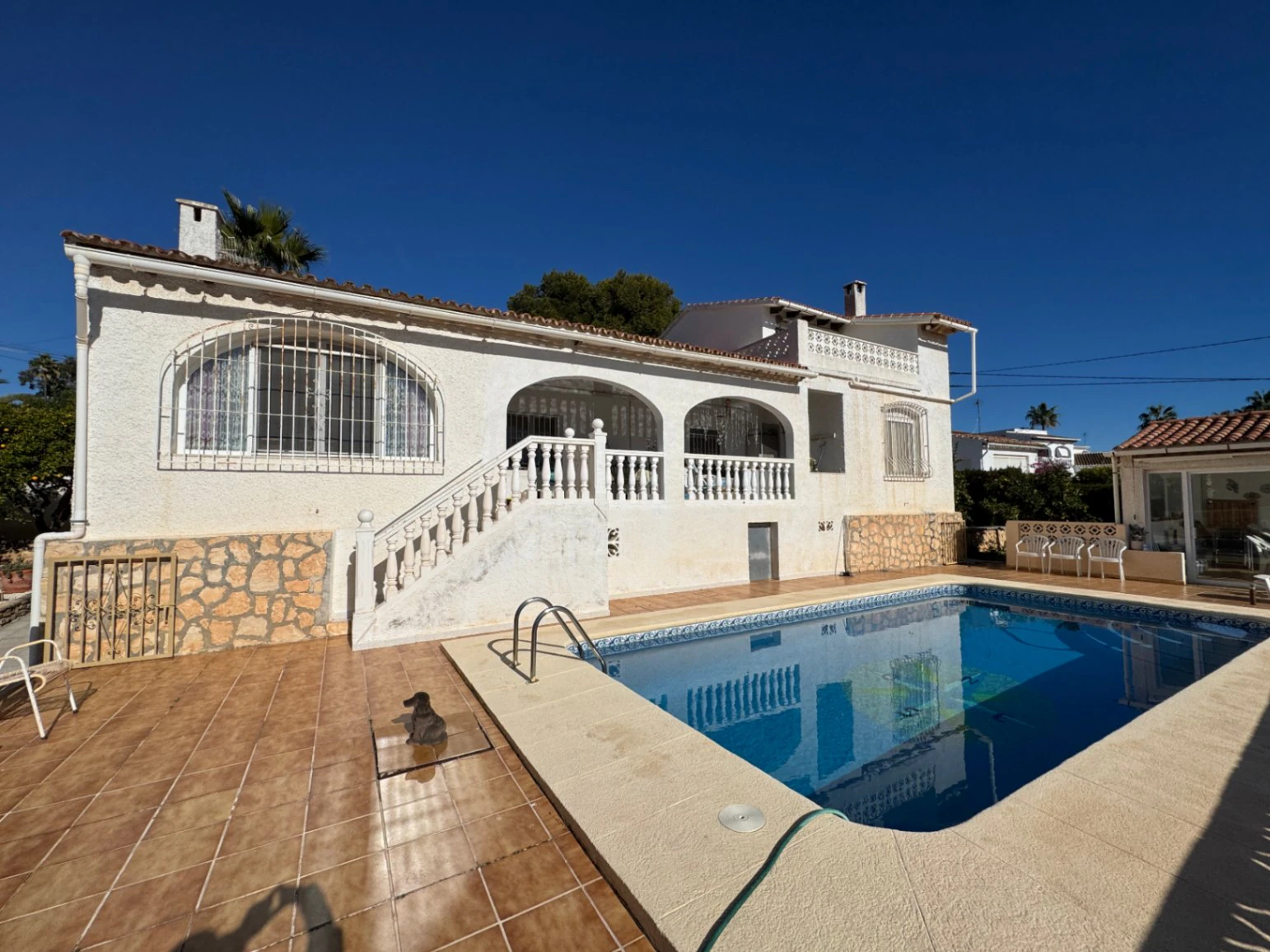 CH3374 - 2 Häuser in 1 – Villa mit Meerblick in Benissa-Costa