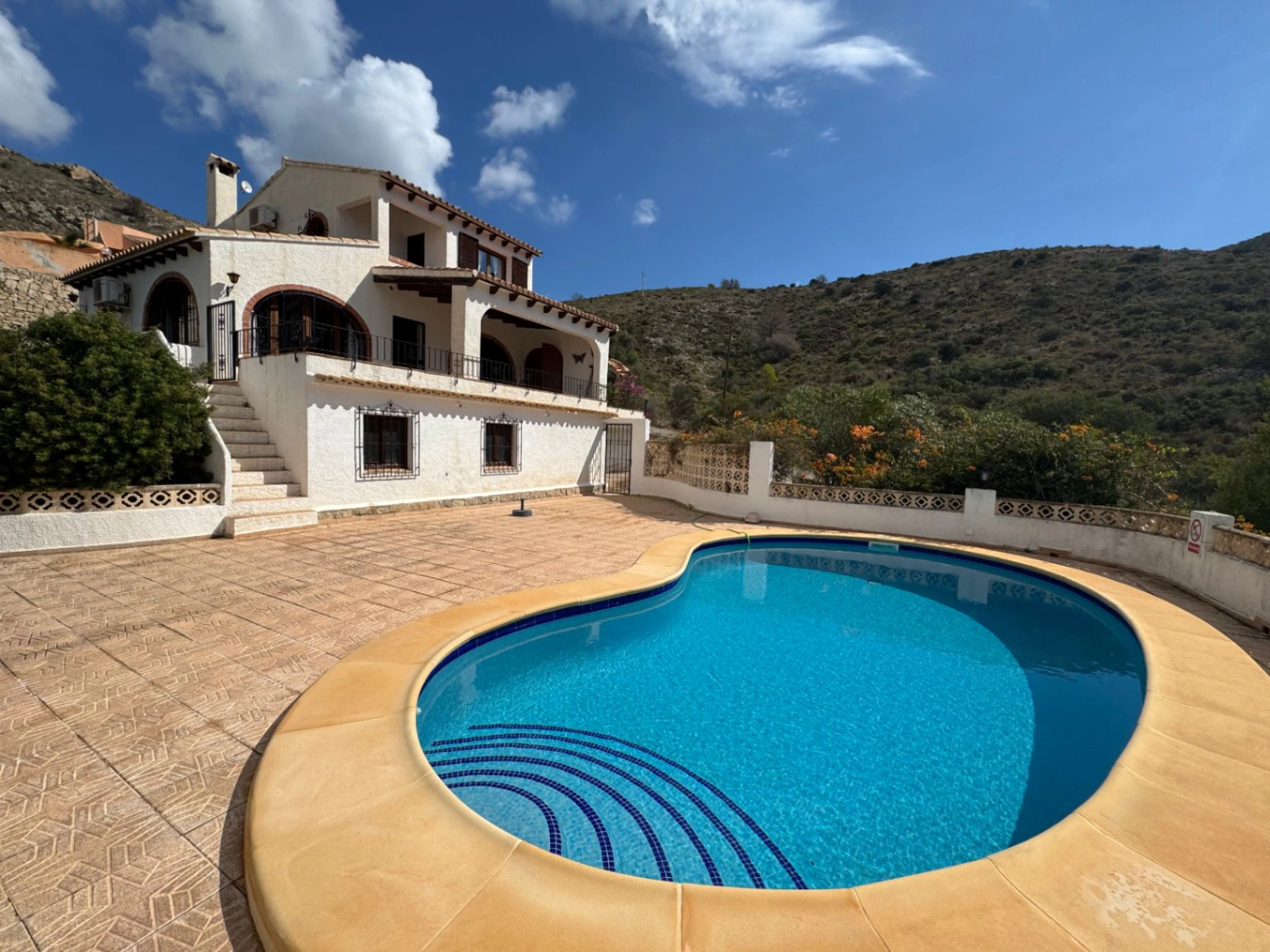 CH3373 - Villa in El Portet, Moraira with sea views and expansion potential