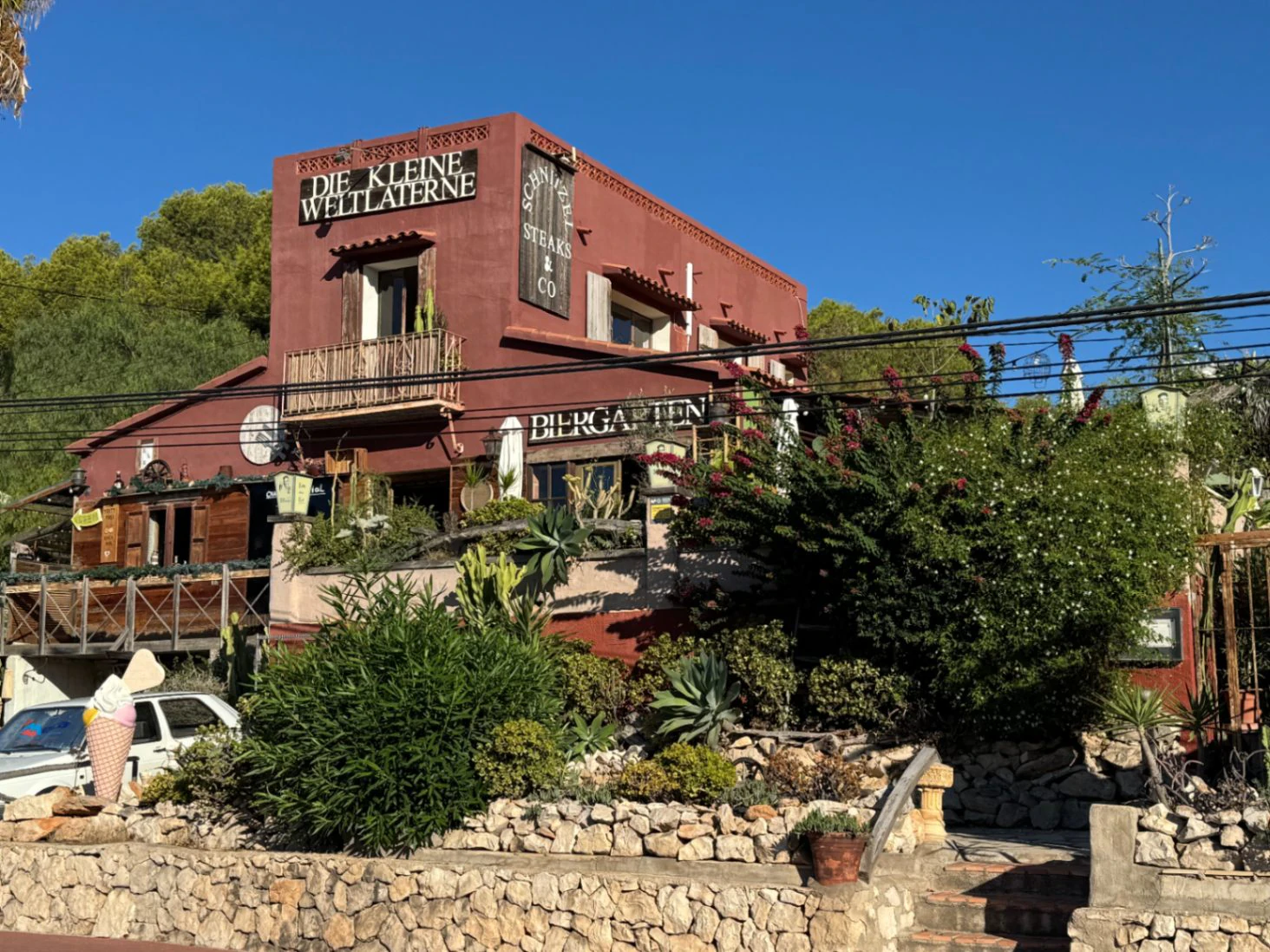 CH3372 - Property with conversion potential into a villa near shops, golf, and coves in Moraira – Benissa Costa