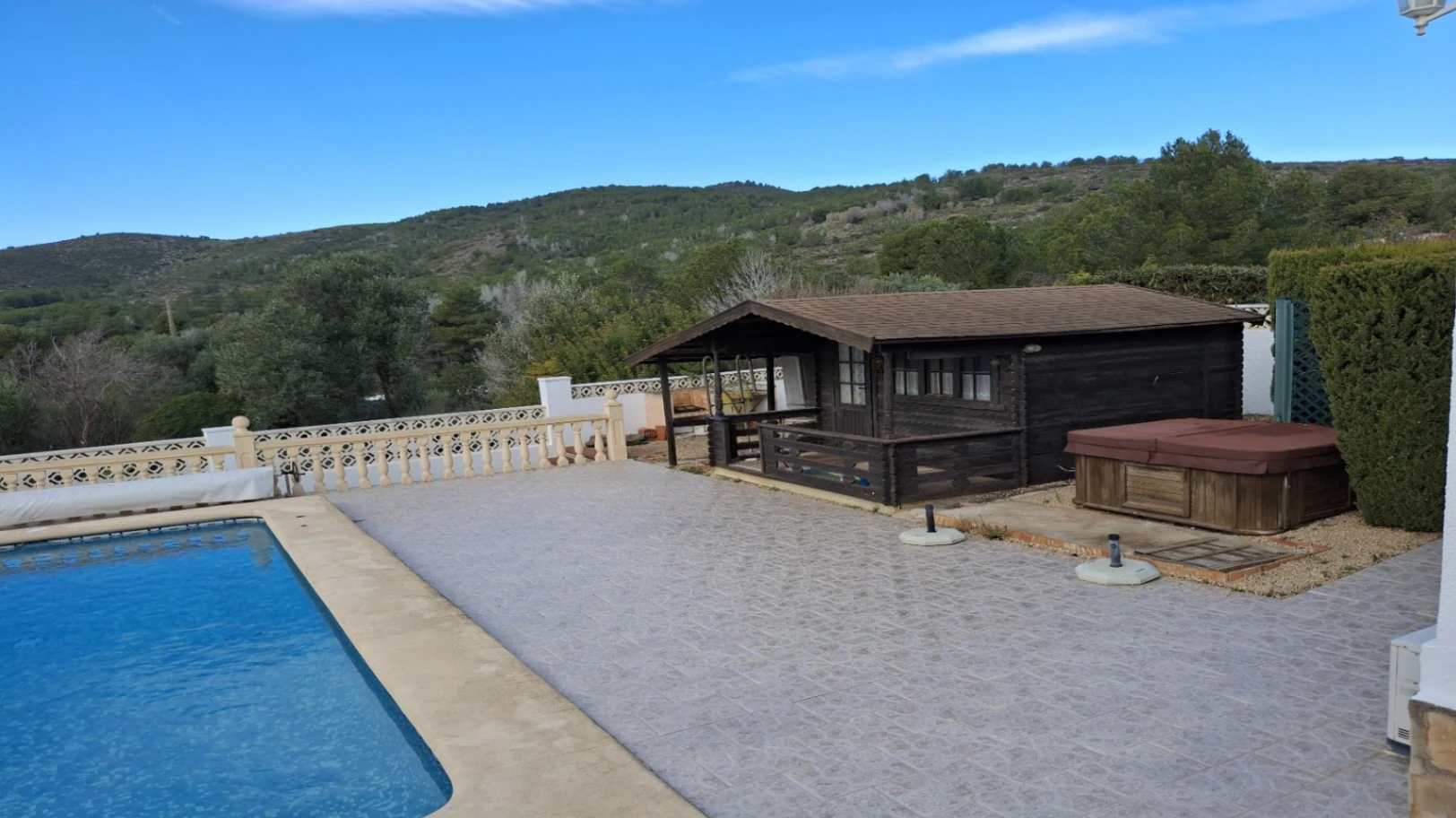 CH3389 - Villa te koop in Benitachell, Les Fonts: 3 slaapkamers en een privézwembad.