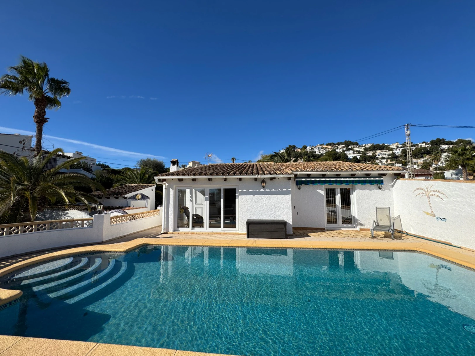 Villa for sale in Moraira with pool, open views and privacy