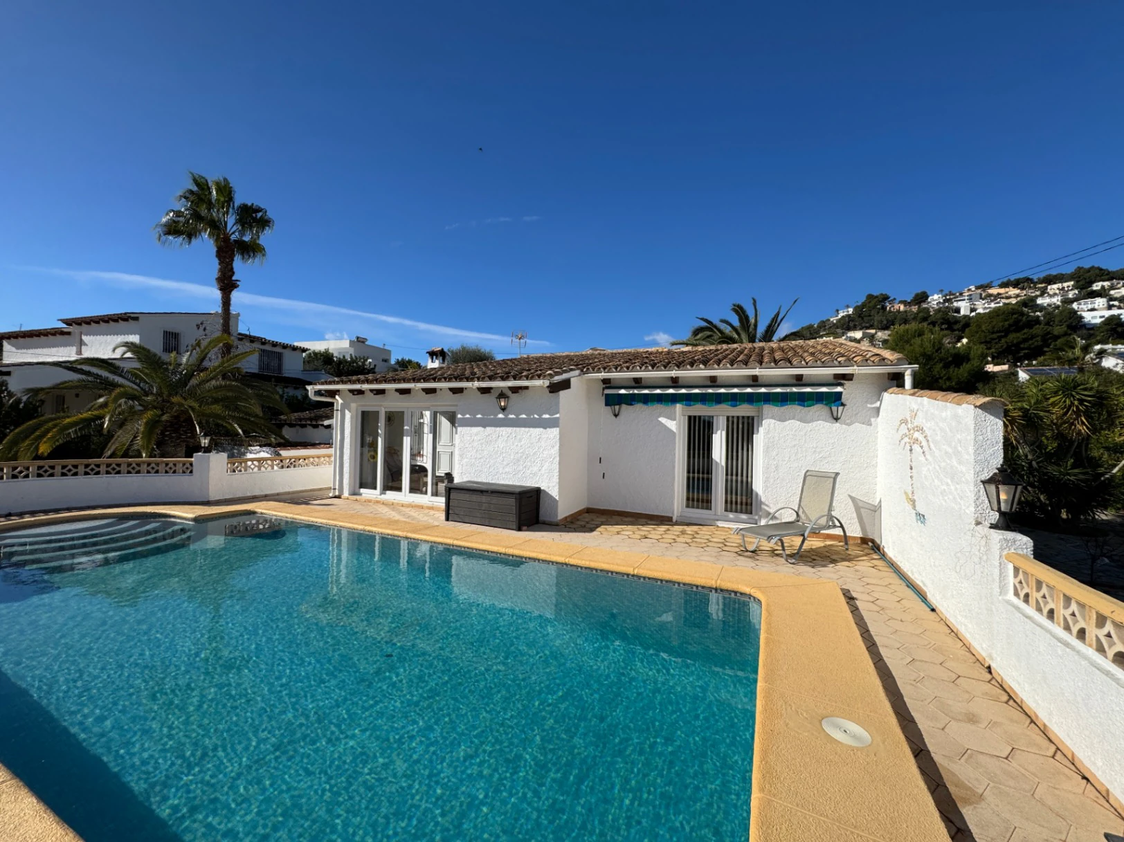 Villa for sale in Moraira with pool, open views and privacy