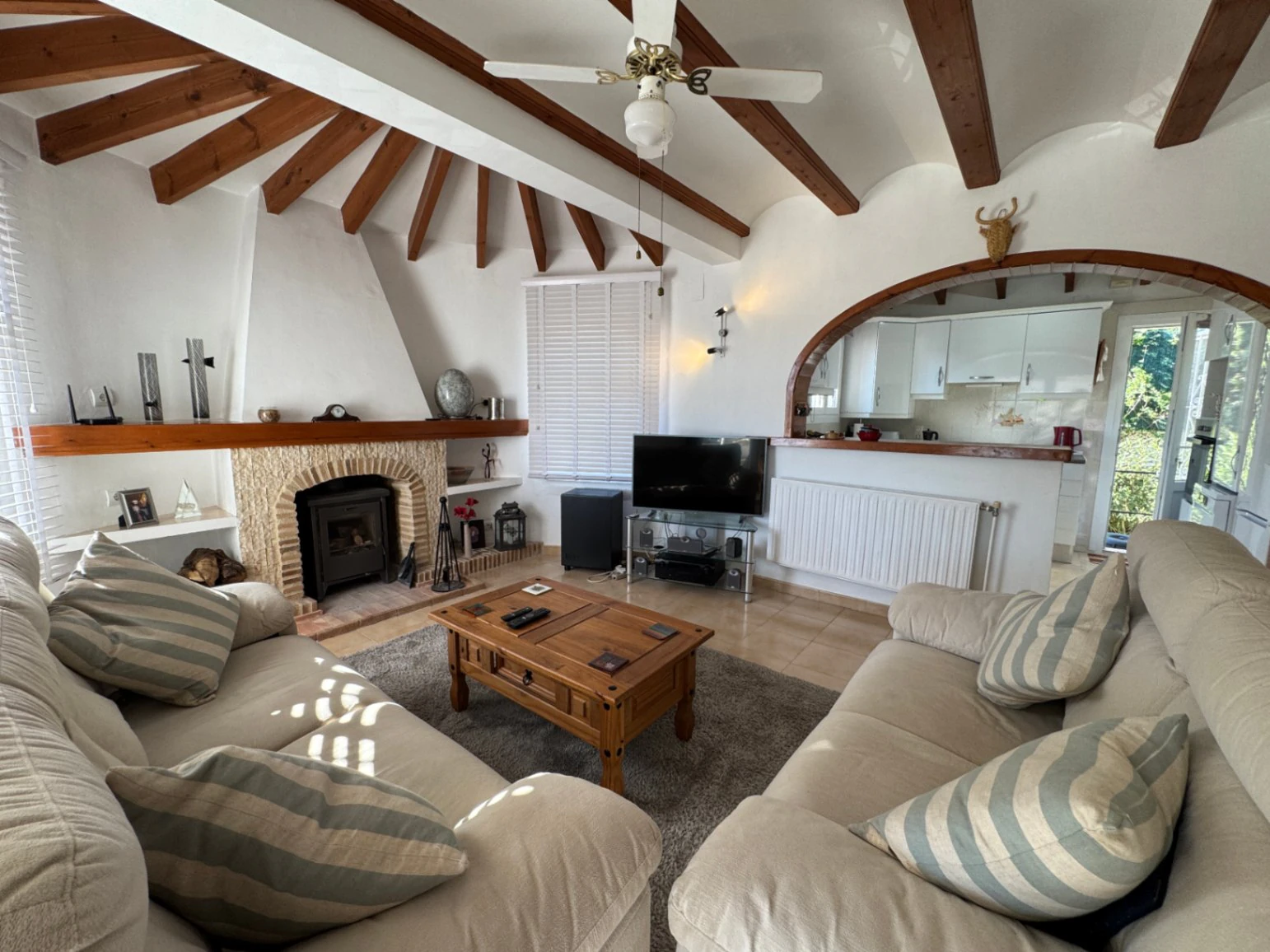 Villa for sale in Moraira with pool, open views and privacy