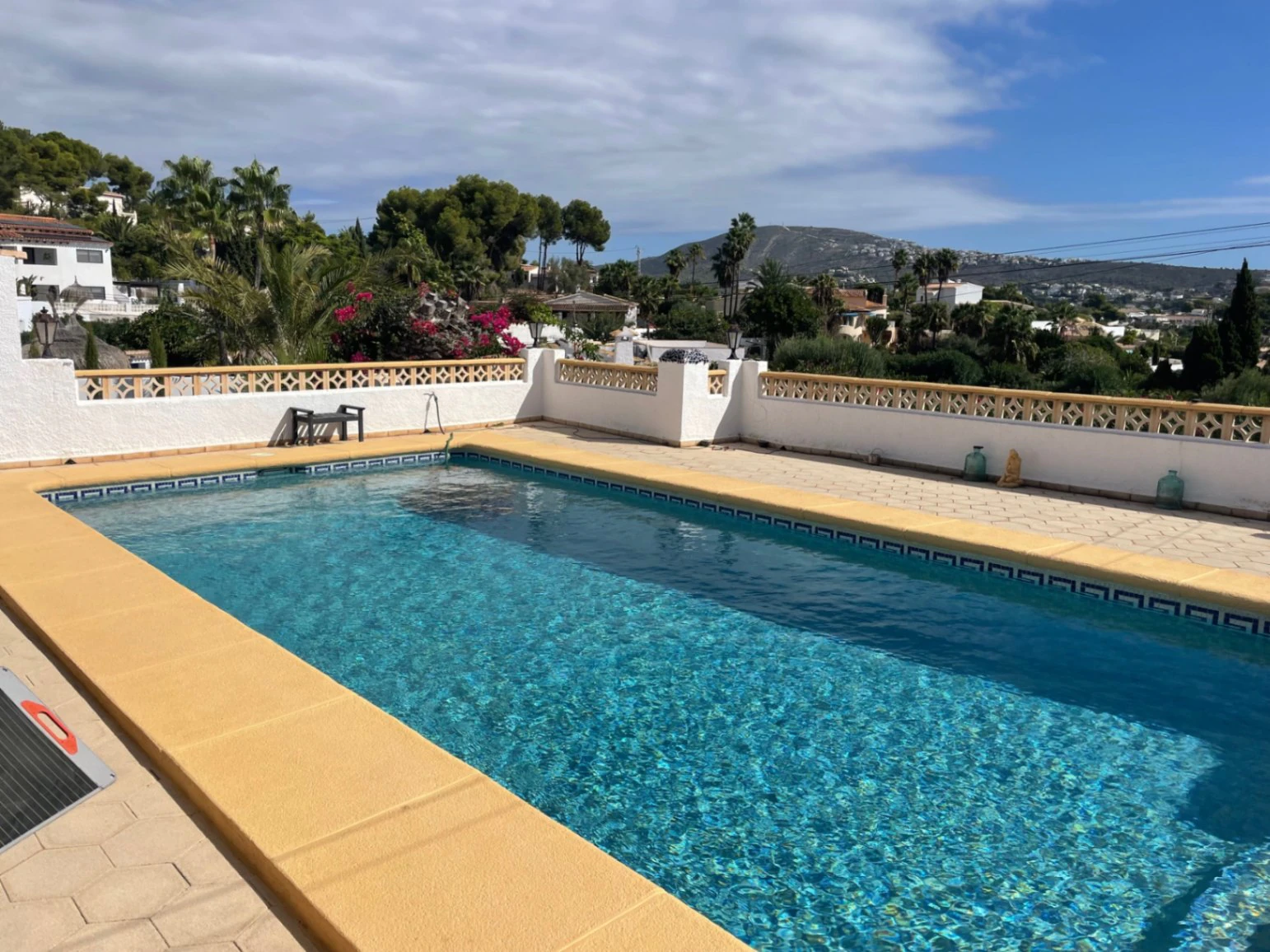 Villa for sale in Moraira with pool, open views and privacy