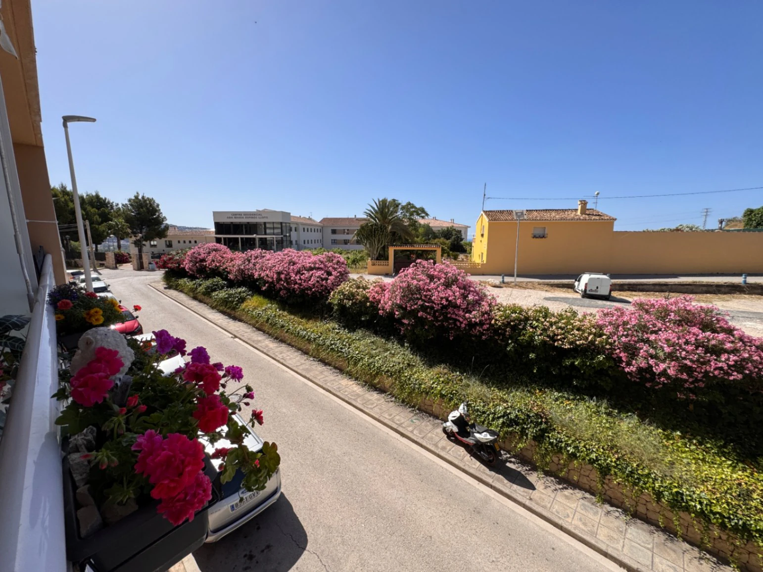 A0874 - Apartamento en venta en Teulada con ascensor, terraza y vistas abiertas