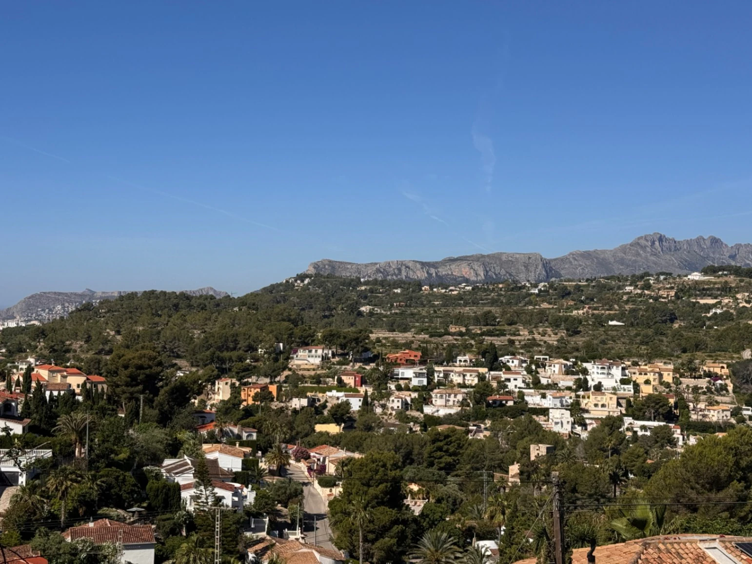 Renovation Villa for Sale in Benissa – Montemar | South Facing, Sea Glimpses & Great Potential