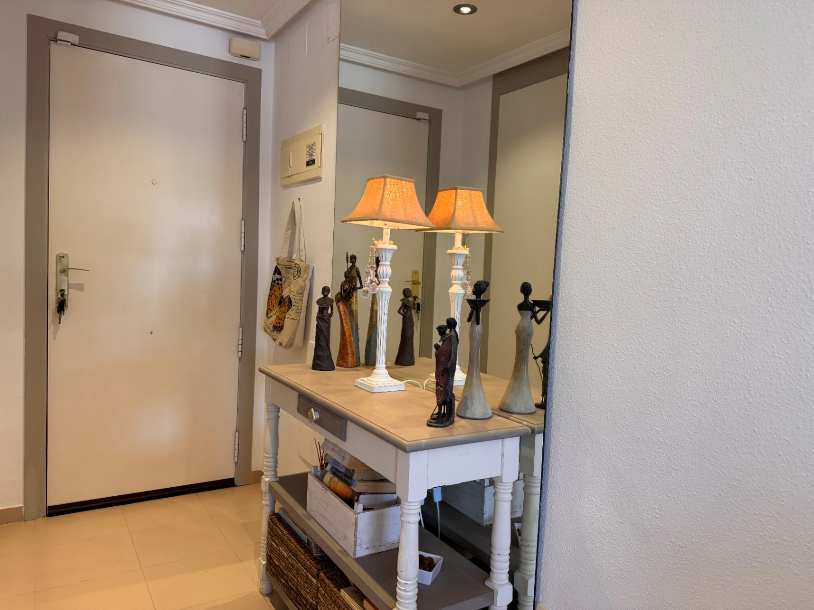 A0874 - Apartamento en venta en Teulada con ascensor, terraza y vistas abiertas