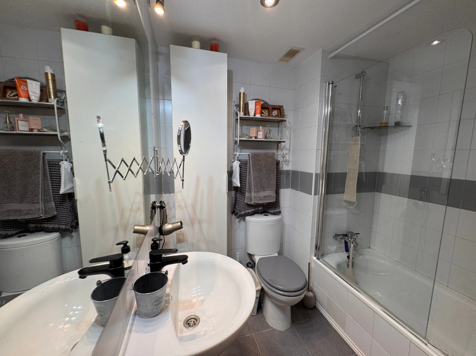 A0874 - Apartamento en venta en Teulada con ascensor, terraza y vistas abiertas