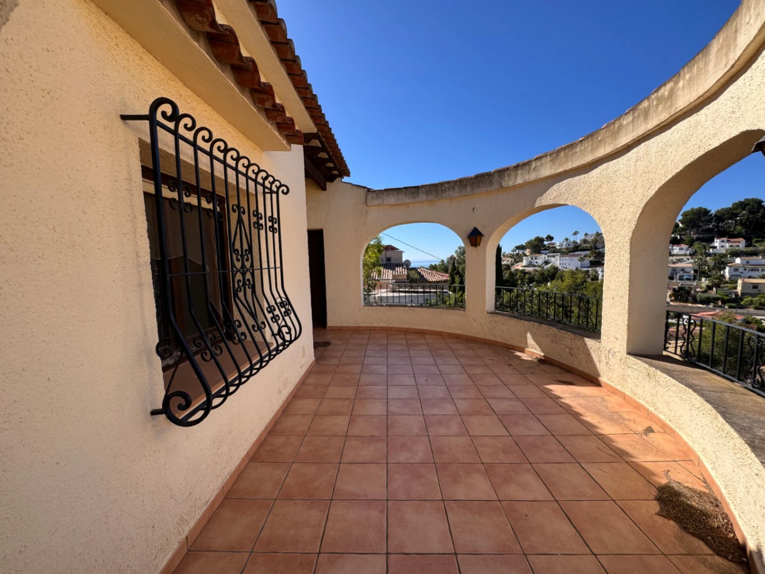 Renovation Villa for Sale in Benissa – Montemar | South Facing, Sea Glimpses & Great Potential