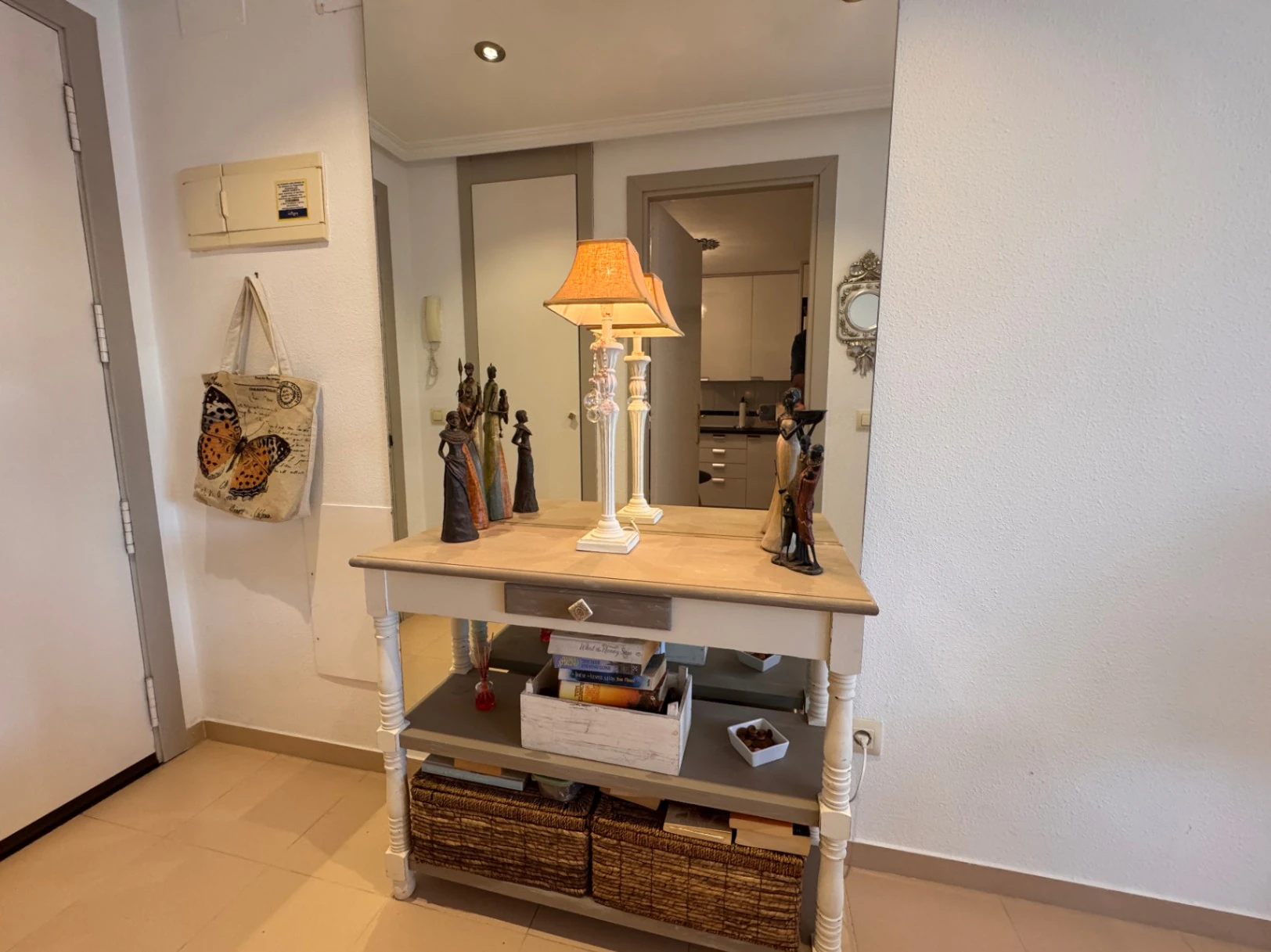 A0874 - Apartamento en venta en Teulada con ascensor, terraza y vistas abiertas