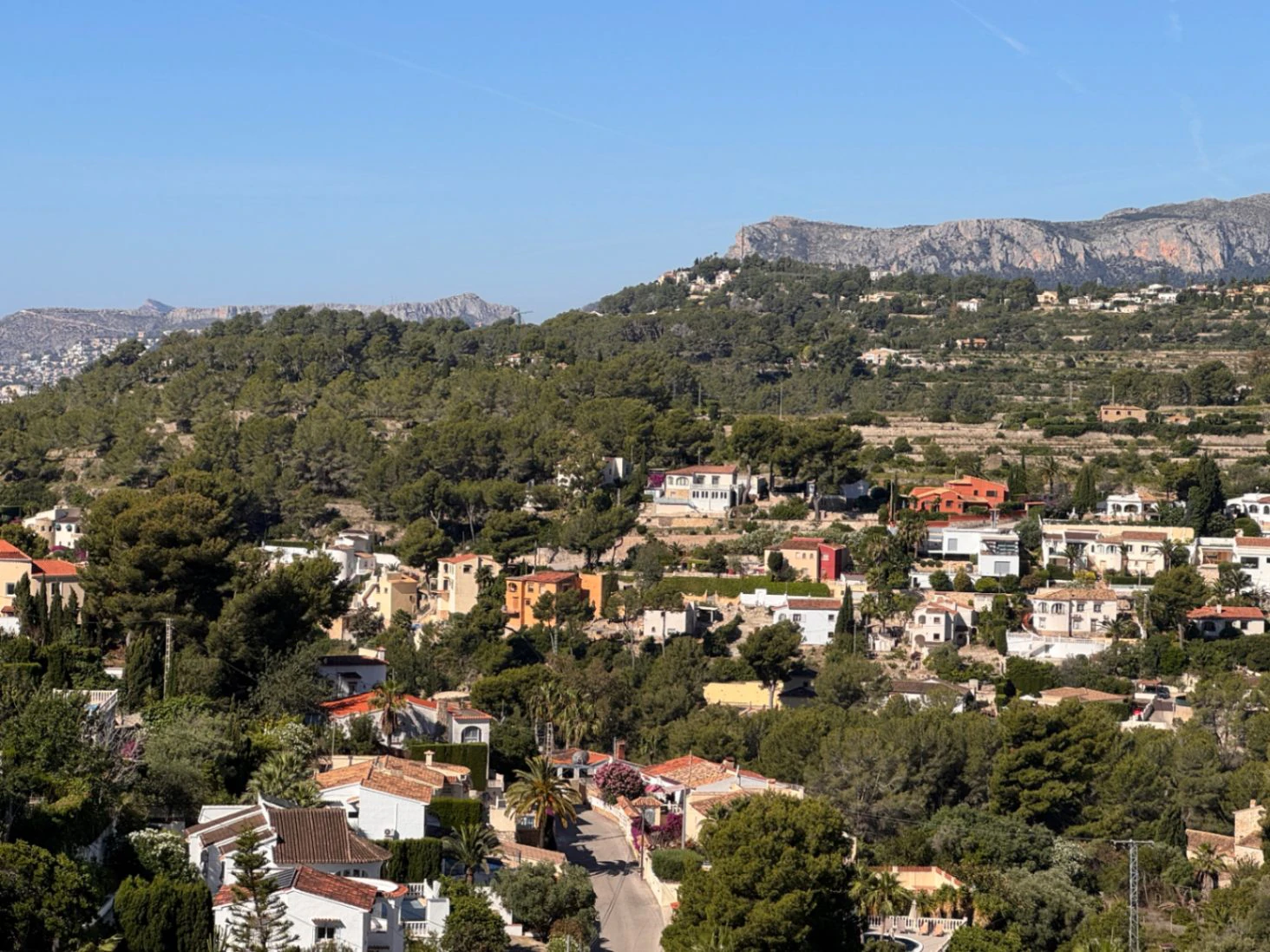 Renovation Villa for Sale in Benissa – Montemar | South Facing, Sea Glimpses & Great Potential