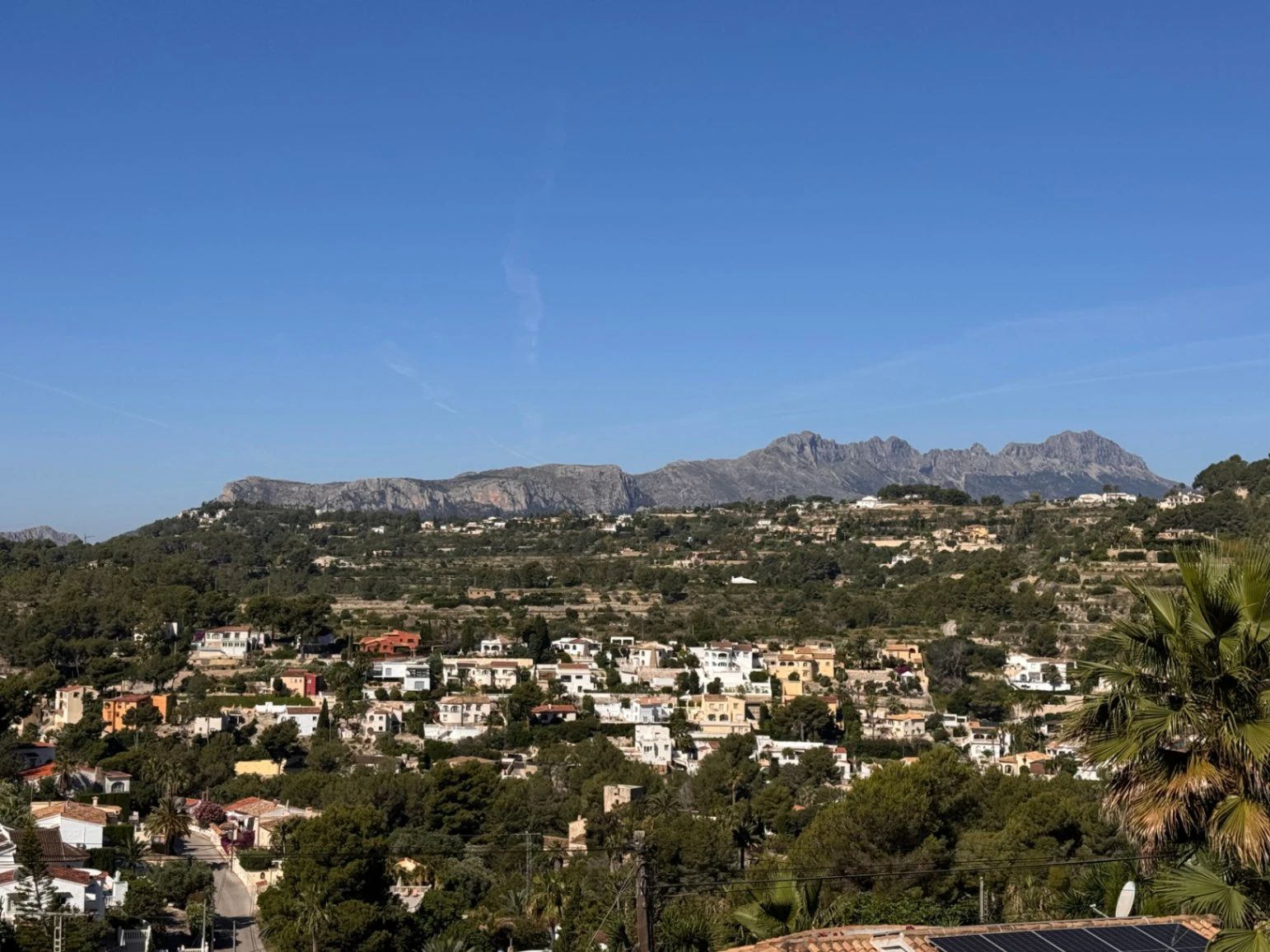Renovation Villa for Sale in Benissa – Montemar | South Facing, Sea Glimpses & Great Potential