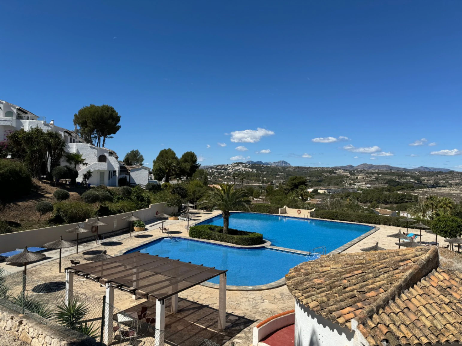B1492 - Detached Villa for Sale in Moraira – Villotel, South-Facing with Panoramic Views