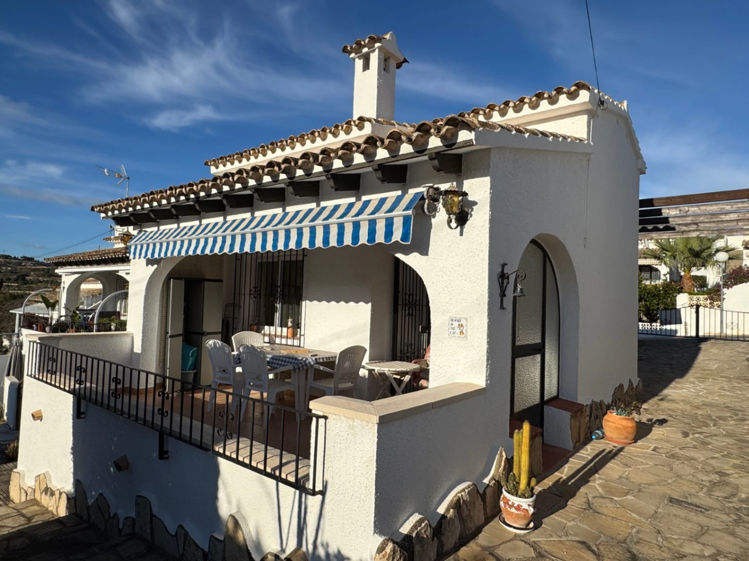 B1492 - Detached Villa for Sale in Moraira – Villotel, South-Facing with Panoramic Views