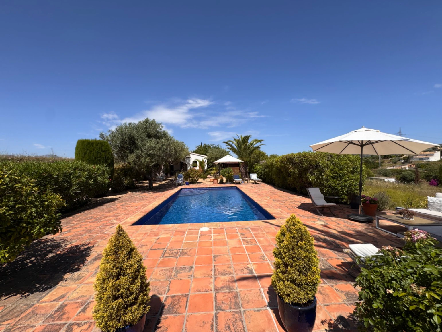Finca à vendre à Teulada entre Benissa et Moraira avec maison d’invités et piscine privée