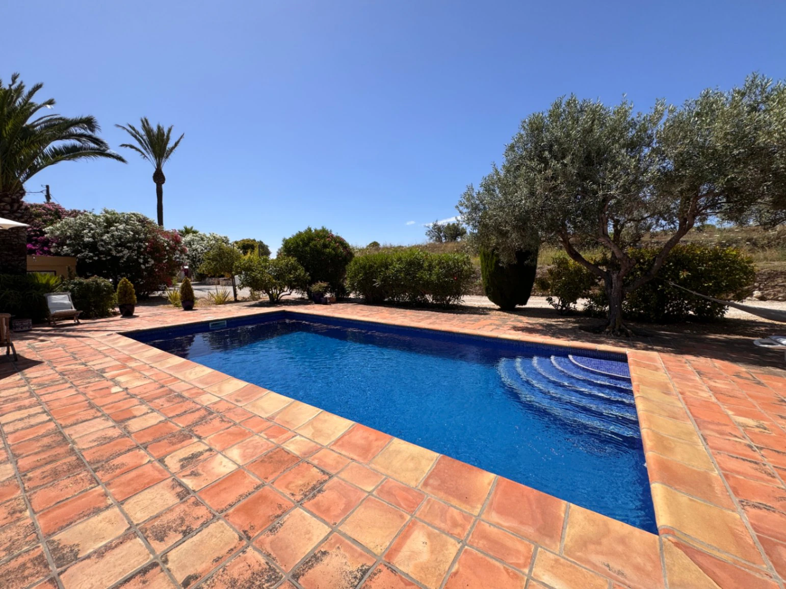Finca à vendre à Teulada entre Benissa et Moraira avec maison d’invités et piscine privée