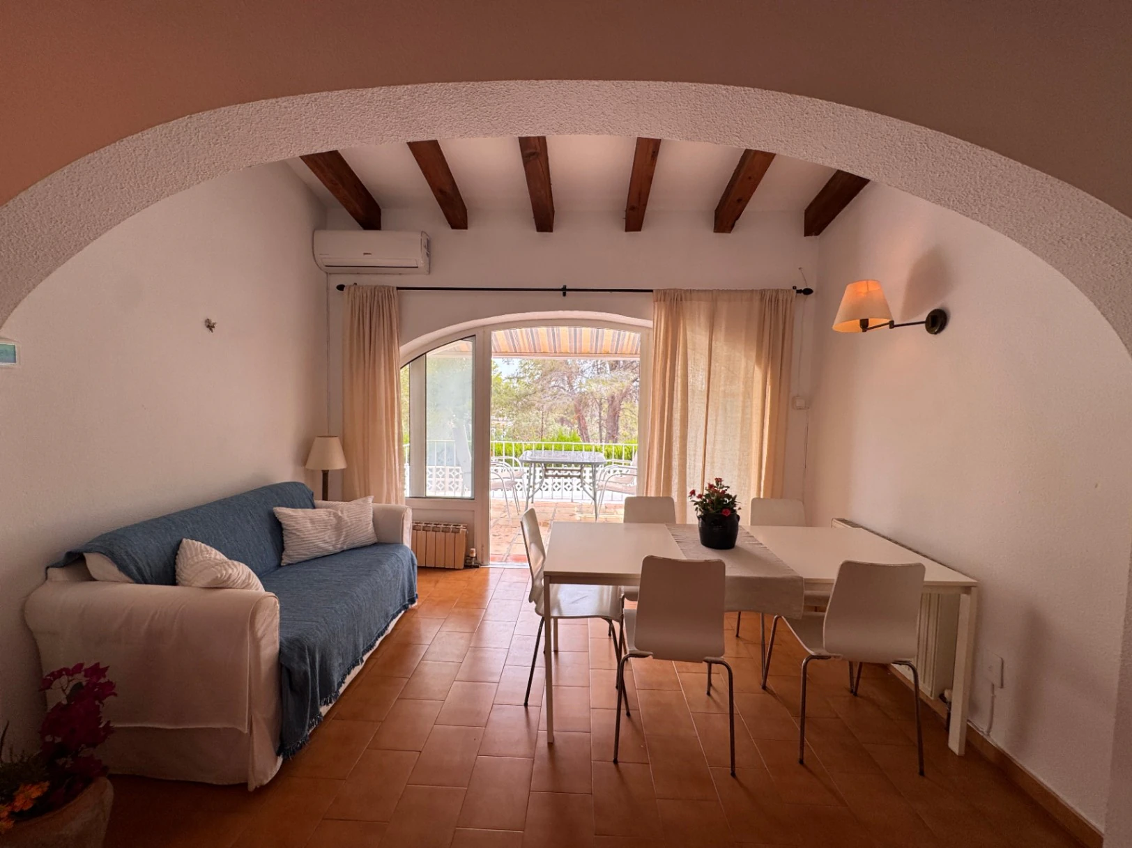B1497 - Semi-detached bungalow for sale in Moraira with communal pool, step-free access, near beach, services and golf