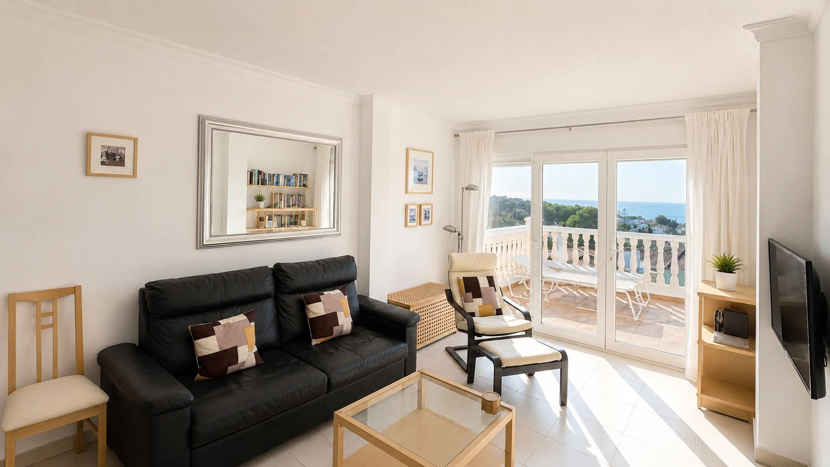A0875 - Penthouse d’angle avec vue mer dans un complexe de style resort entre Moraira, Benissa et Calpe