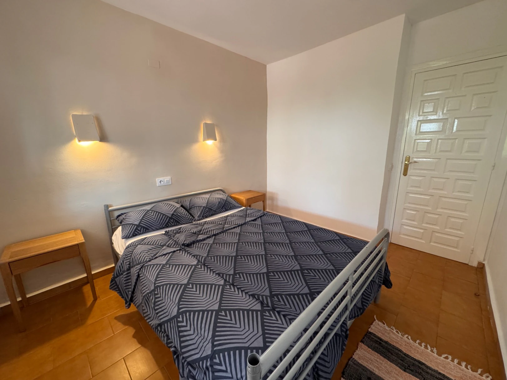 B1497 - Semi-detached bungalow for sale in Moraira with communal pool, step-free access, near beach, services and golf