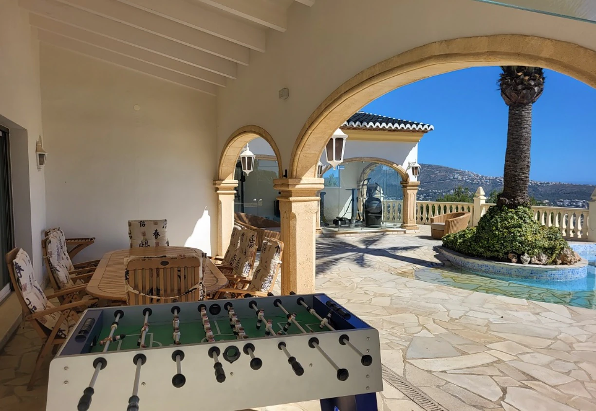 CH3411 - Fantastisk villa med panoramautsikt över havet till salu i Moraira Benimeit, privat pool och 4 sovrum