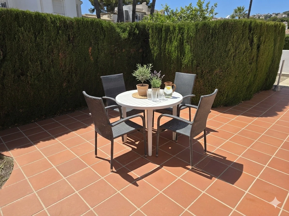 B1497 - Semi-detached bungalow for sale in Moraira with communal pool, step-free access, near beach, services and golf