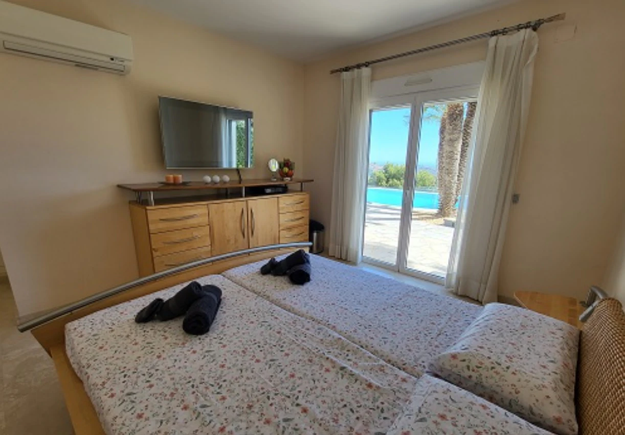 CH3411 - Fantastisk villa med panoramautsikt över havet till salu i Moraira Benimeit, privat pool och 4 sovrum