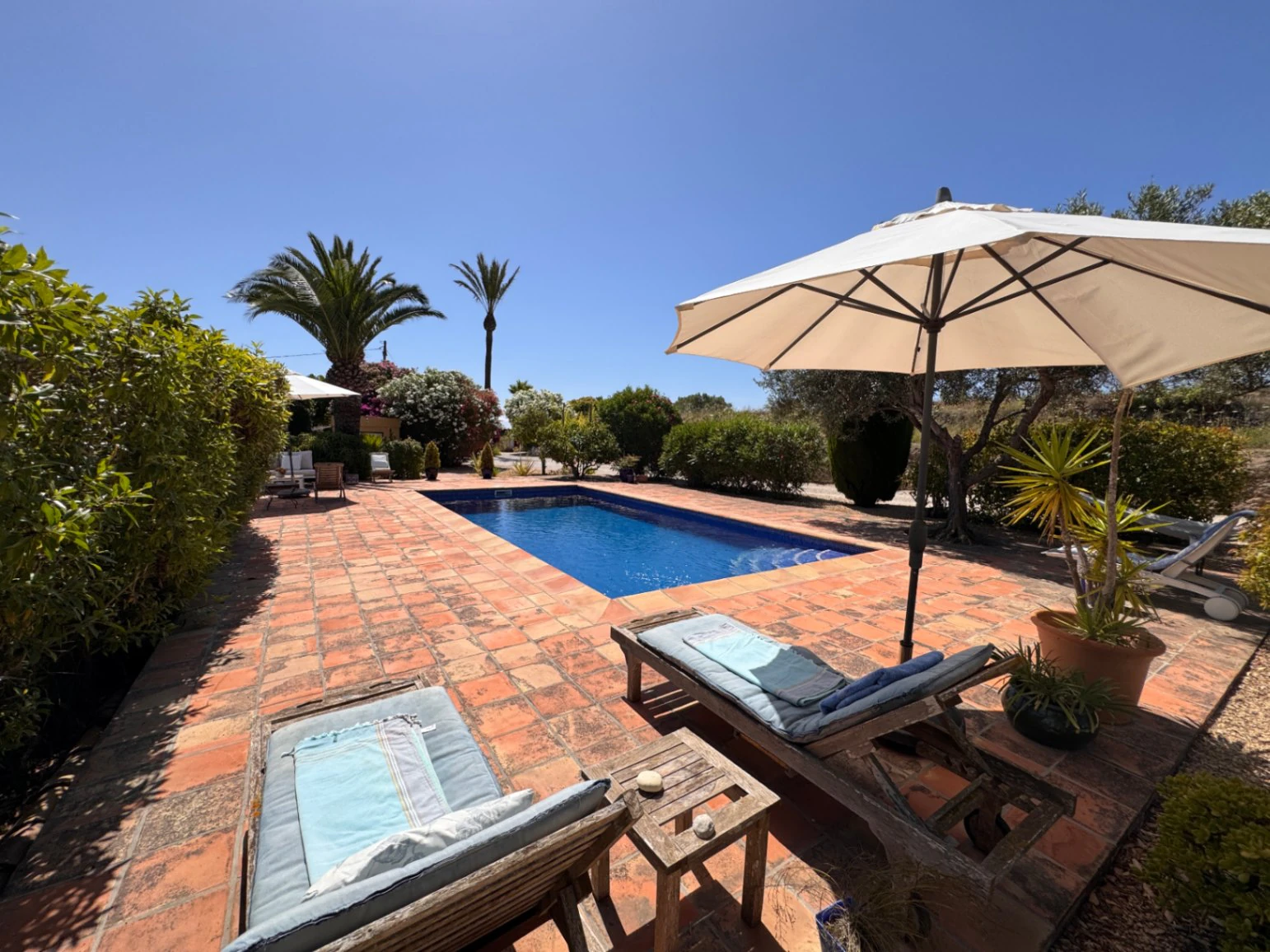 Finca à vendre à Teulada entre Benissa et Moraira avec maison d’invités et piscine privée