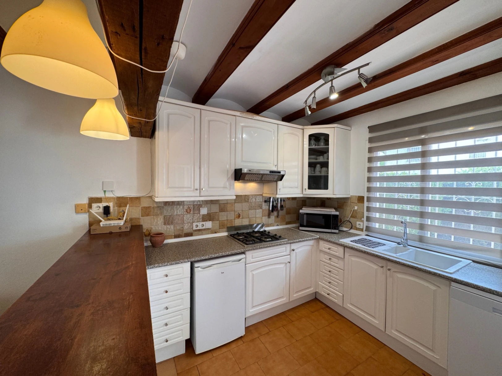 B1497 - Semi-detached bungalow for sale in Moraira with communal pool, step-free access, near beach, services and golf