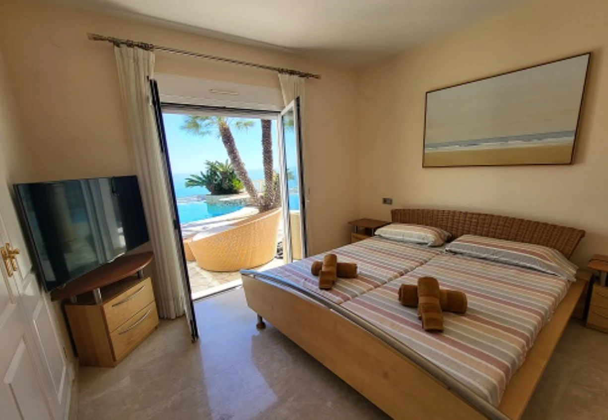 CH3411 - Fantastisk villa med panoramautsikt över havet till salu i Moraira Benimeit, privat pool och 4 sovrum
