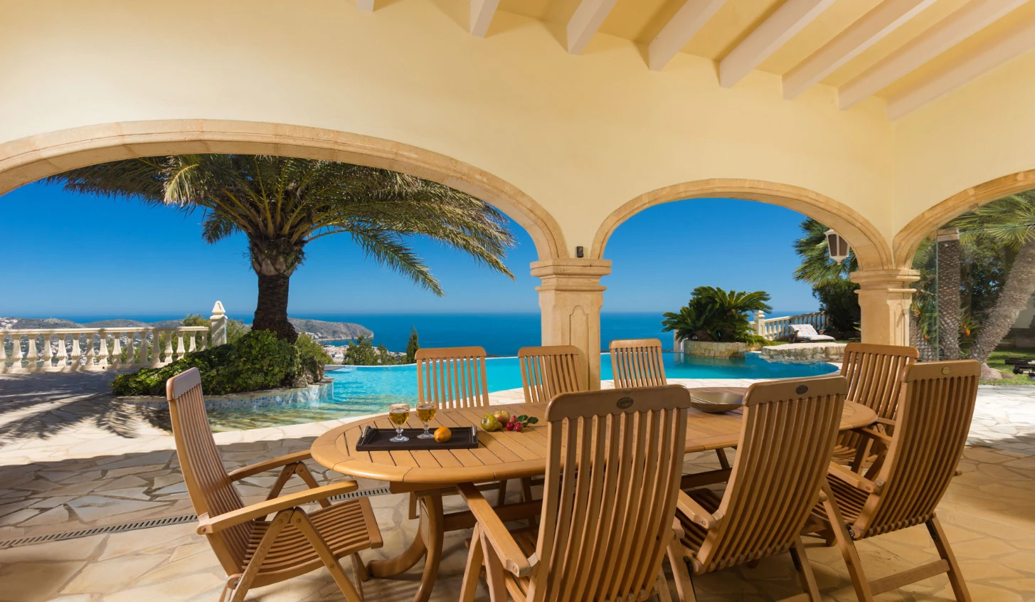 CH3411 - Fantastisk villa med panoramautsikt över havet till salu i Moraira Benimeit, privat pool och 4 sovrum
