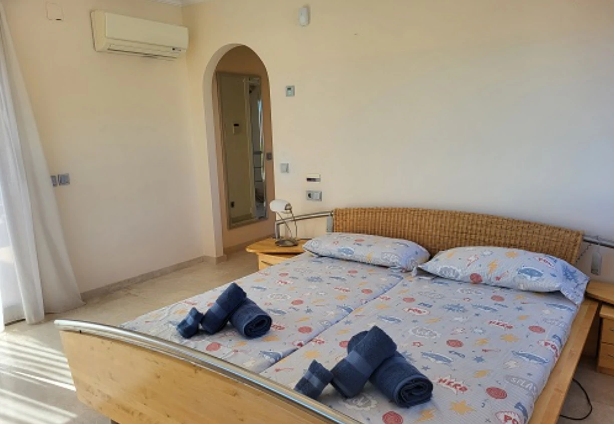 CH3411 - Fantastisk villa med panoramautsikt över havet till salu i Moraira Benimeit, privat pool och 4 sovrum