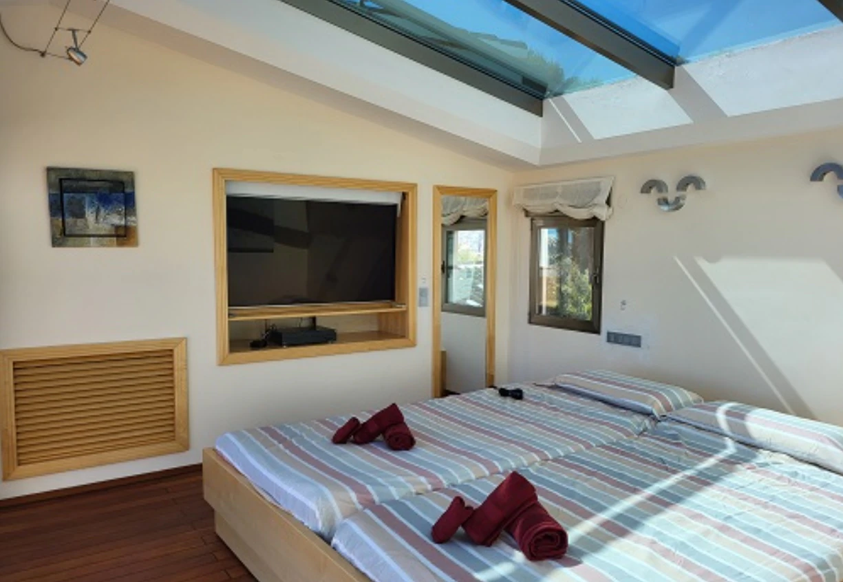 CH3411 - Fantastisk villa med panoramautsikt över havet till salu i Moraira Benimeit, privat pool och 4 sovrum