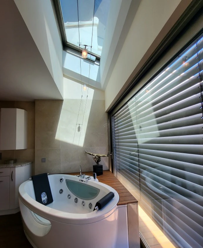 CH3411 - Fantastisk villa med panoramautsikt över havet till salu i Moraira Benimeit, privat pool och 4 sovrum