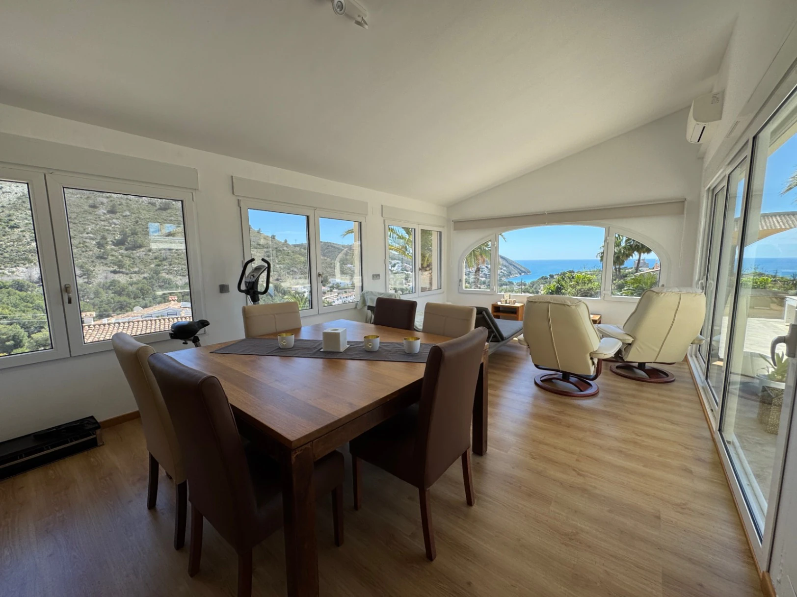 CH3402 - Exklusiv lyxvilla med panoramautsikt över havet i El Portet Moraira, Costa Blanca Spanien