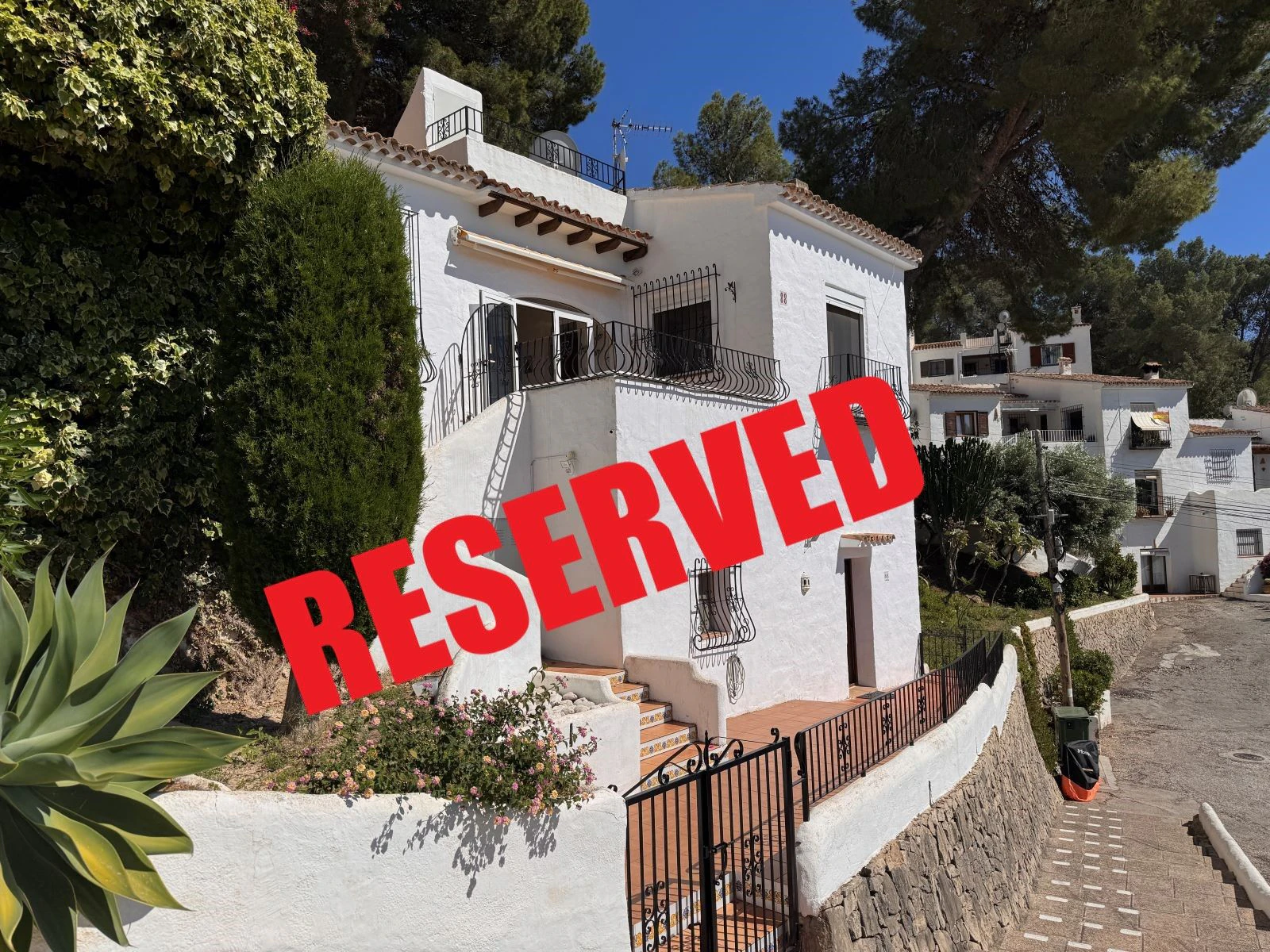 B1496 - Geschakelde woning met panoramisch uitzicht en gemeenschappelijk zwembad in Benitachell, vlakbij Moraira