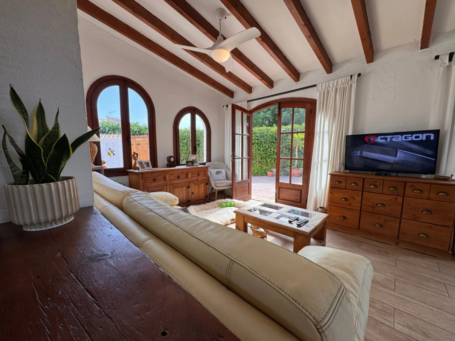 Encantadora Casa de Campo con Carácter en Venta en Benitachell