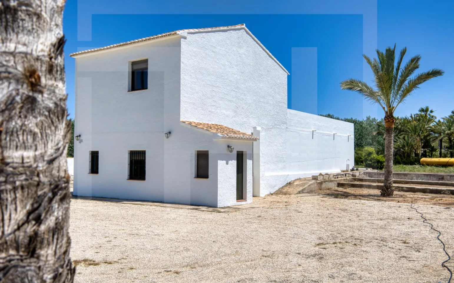 Uitzonderlijk landelijk onroerend goed met ontwikkelingspotentieel in Moraira/Teulada