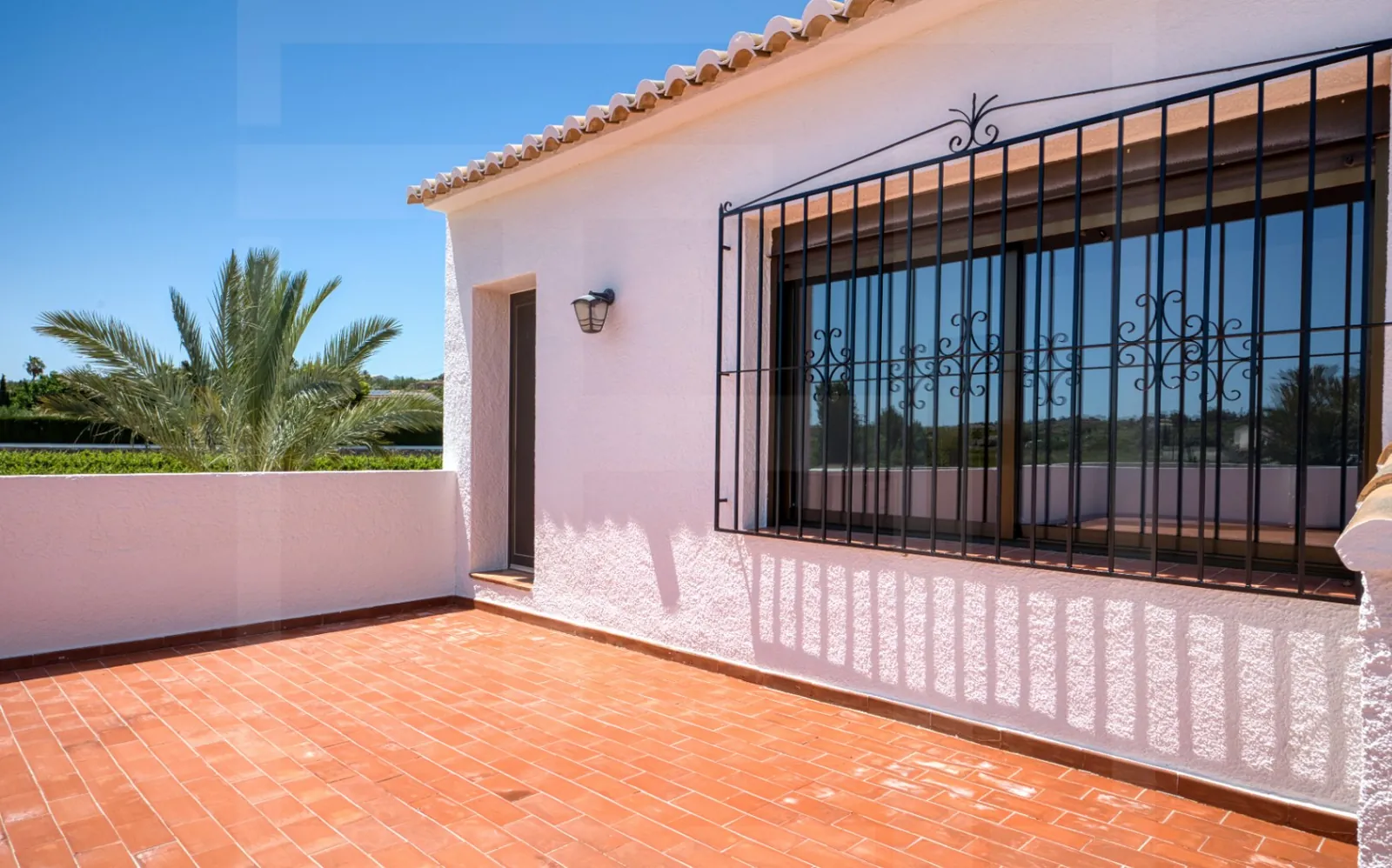 Uitzonderlijk landelijk onroerend goed met ontwikkelingspotentieel in Moraira/Teulada
