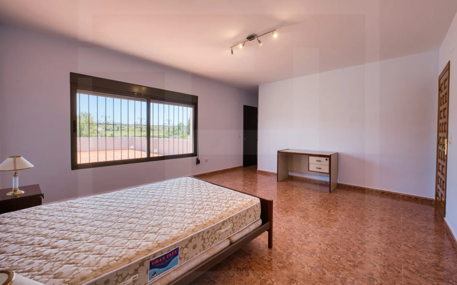 Uitzonderlijk landelijk onroerend goed met ontwikkelingspotentieel in Moraira/Teulada