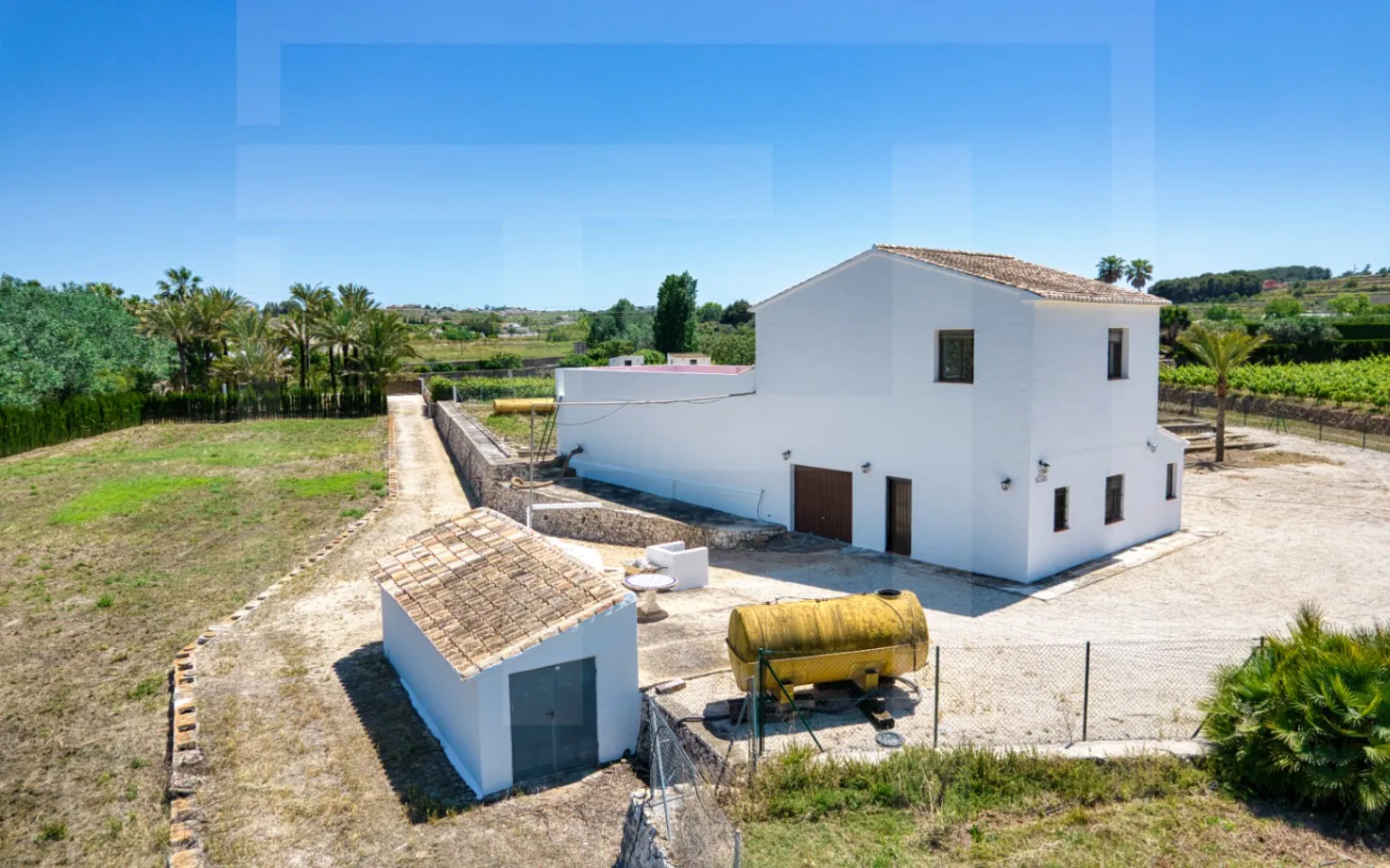 Uitzonderlijk landelijk onroerend goed met ontwikkelingspotentieel in Moraira/Teulada