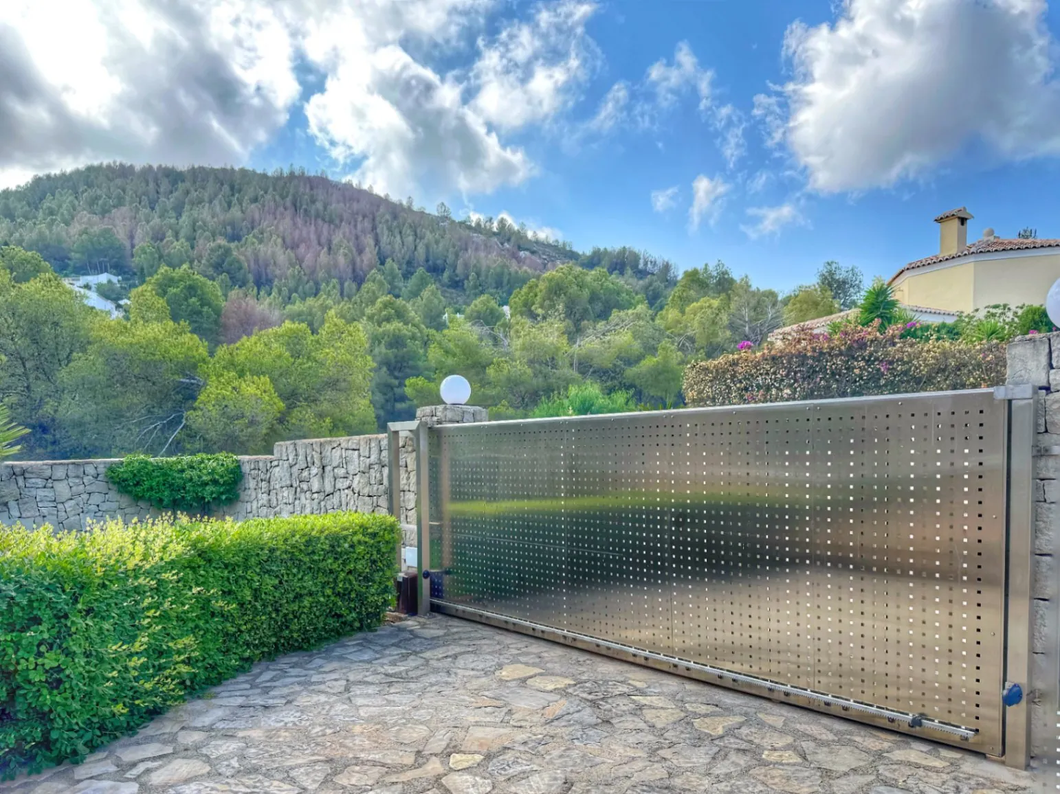 Exclusieve villa in Marquesa VI: privacy, luxe en comfort