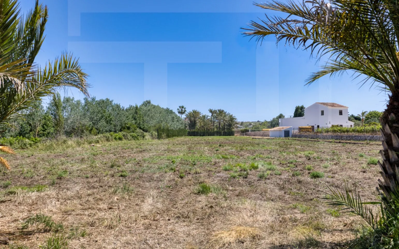 Uitzonderlijk landelijk onroerend goed met ontwikkelingspotentieel in Moraira/Teulada