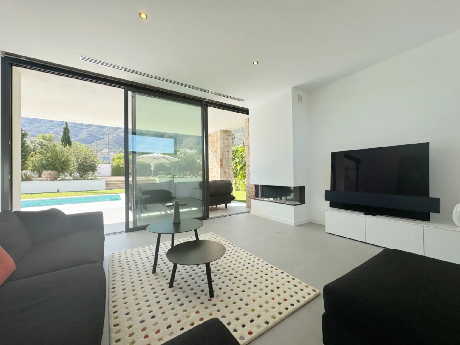 Villa met uitzicht op de Montgó, energielabel A en verwarmd zwembad - Denia