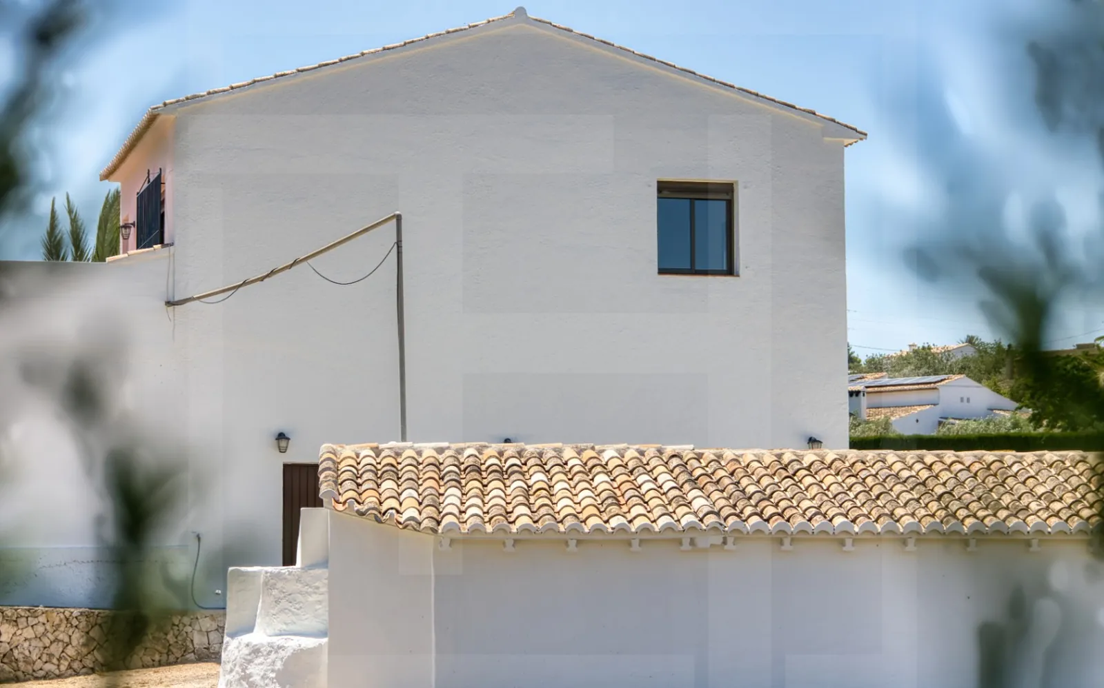 Uitzonderlijk landelijk onroerend goed met ontwikkelingspotentieel in Moraira/Teulada