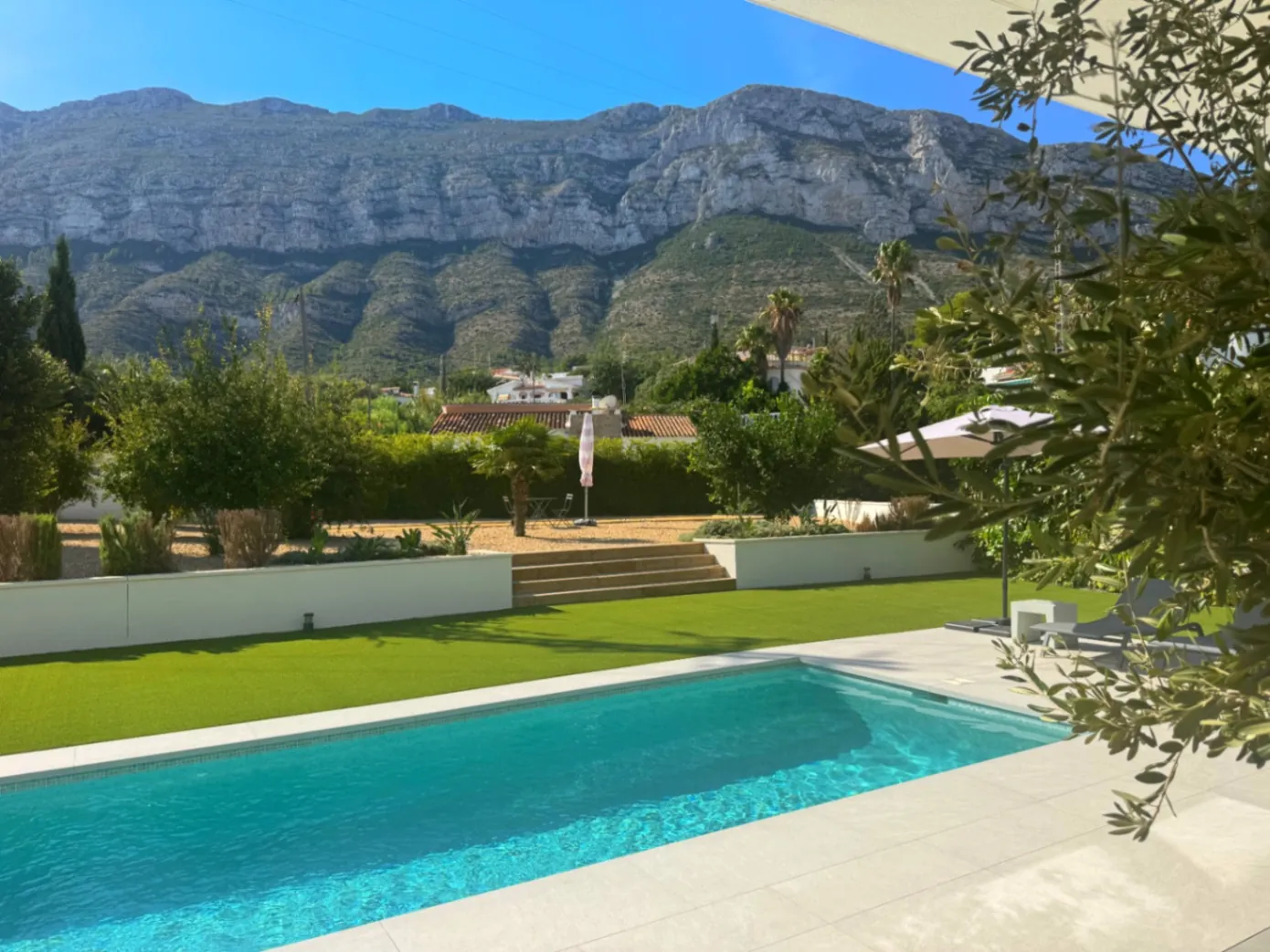 Villa met uitzicht op de Montgó, energielabel A en verwarmd zwembad - Denia