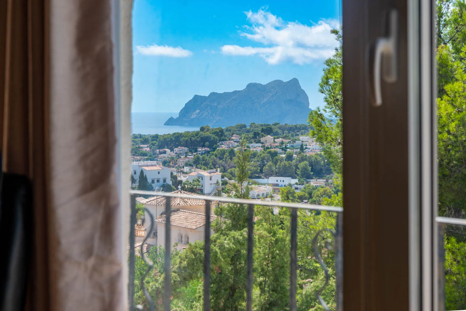 Villa te koop in Benissa, Montemar, met privézwembad.