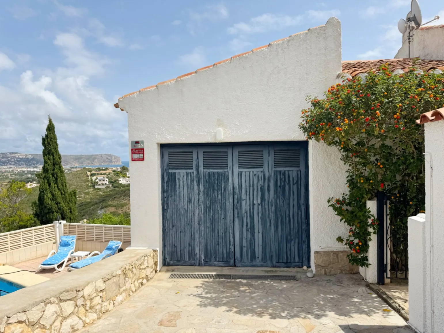 Villa met verbouwpotentieel in Jávea